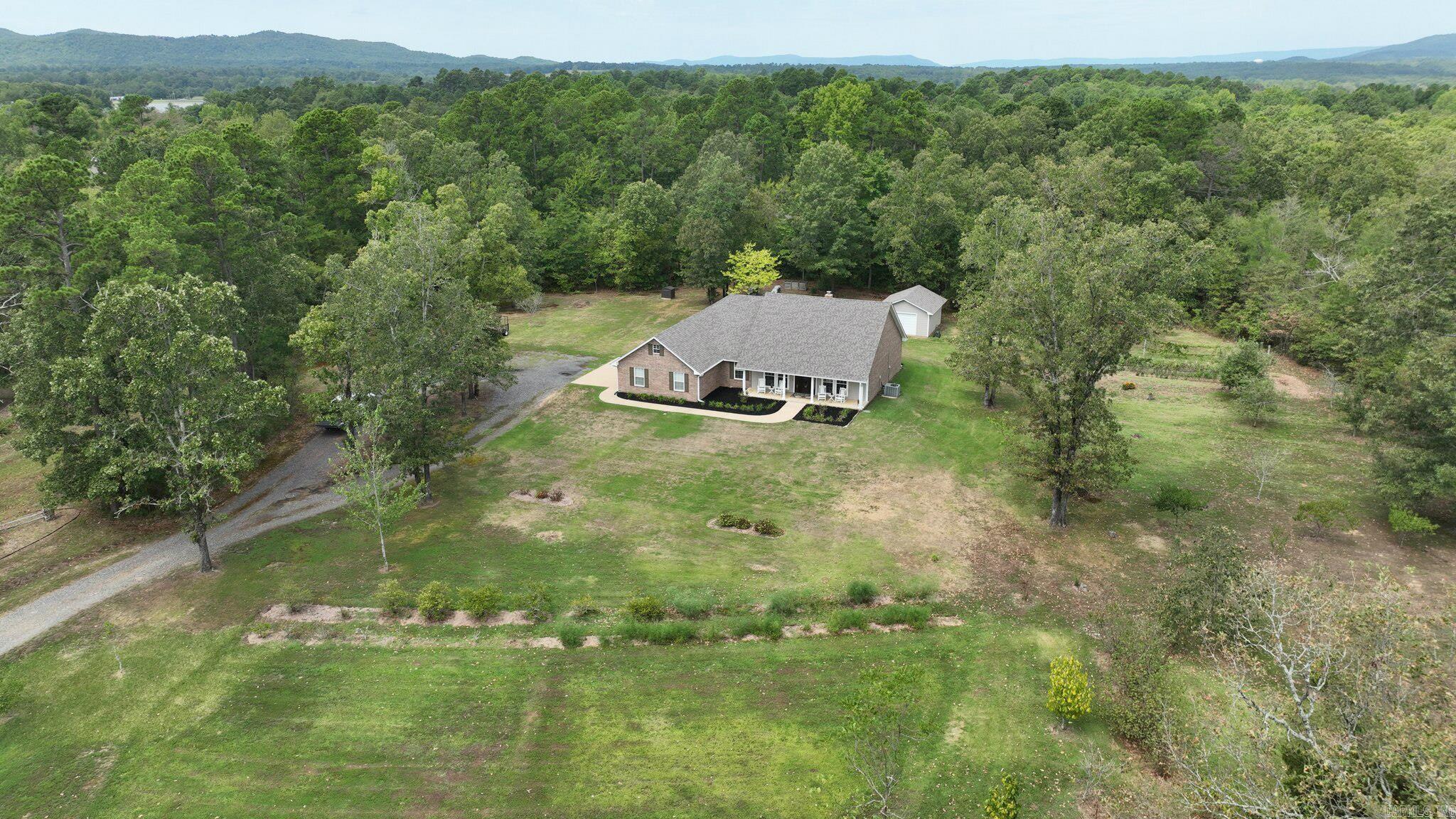 PINE HILLS - Residential