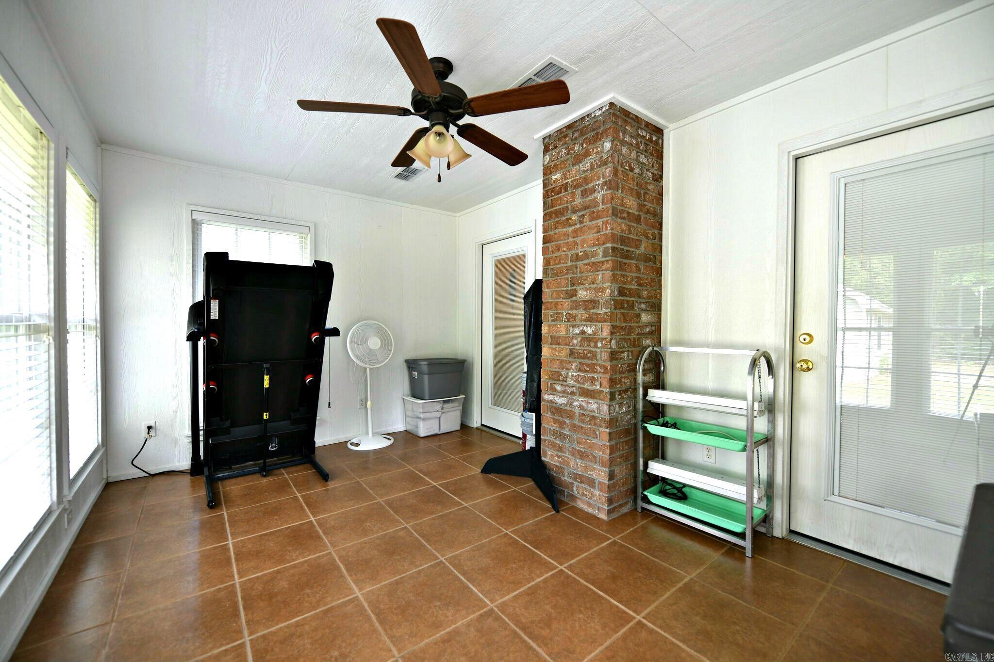 PINE HILLS - Residential