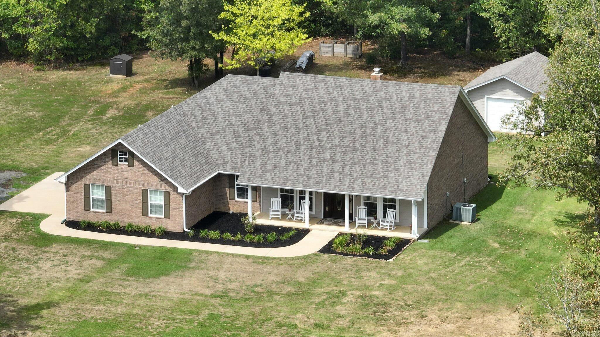 PINE HILLS - Residential