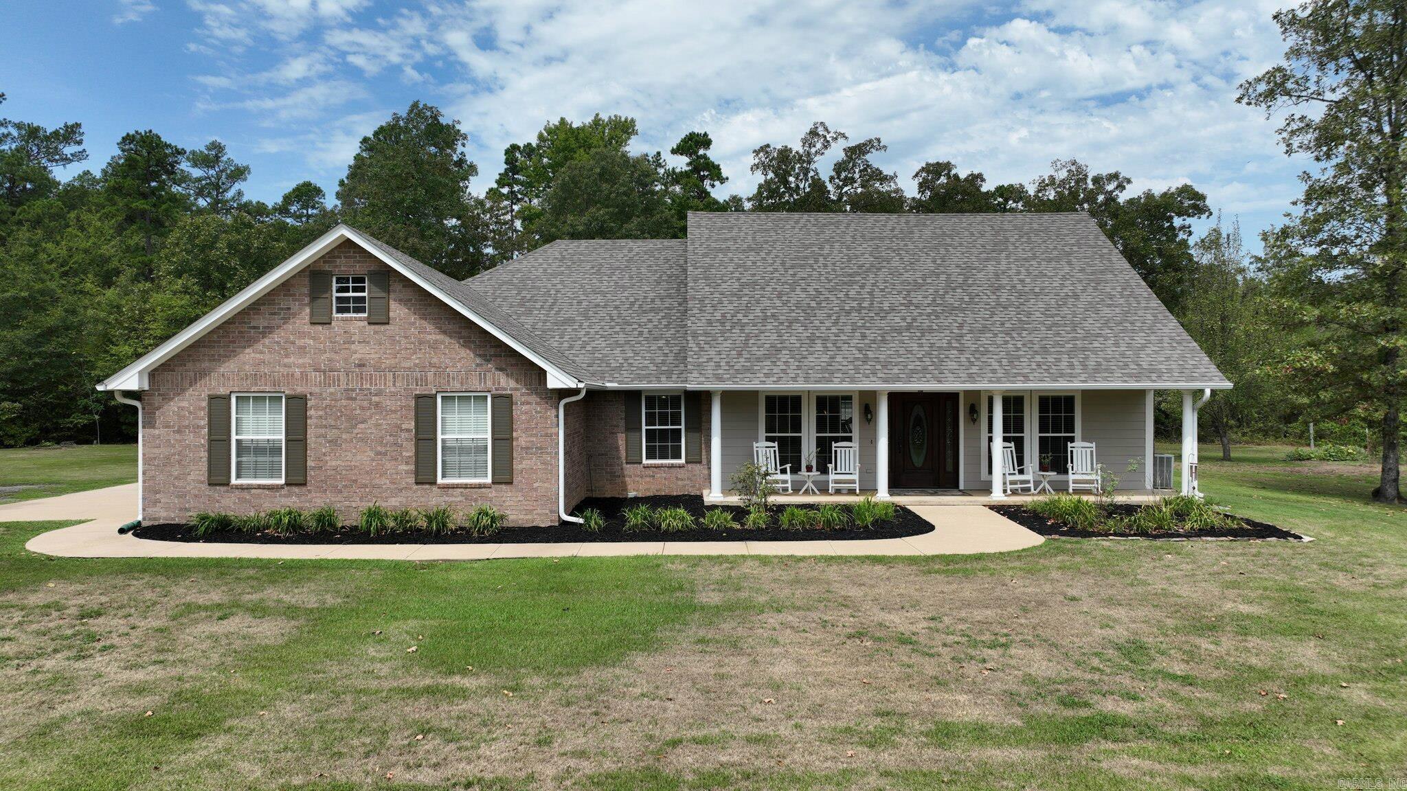 PINE HILLS - Residential