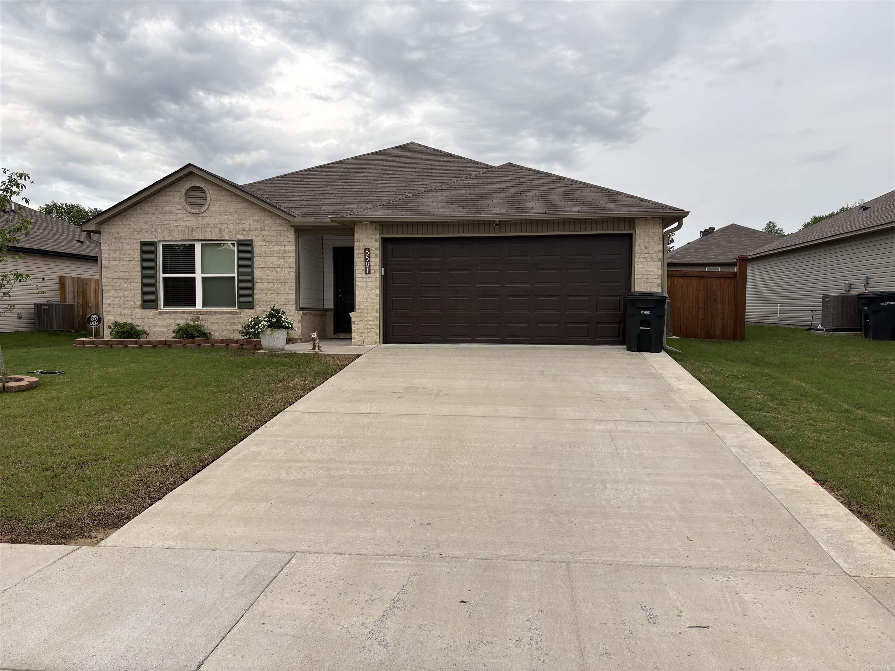 TRAMMEL ESTATES - Residential