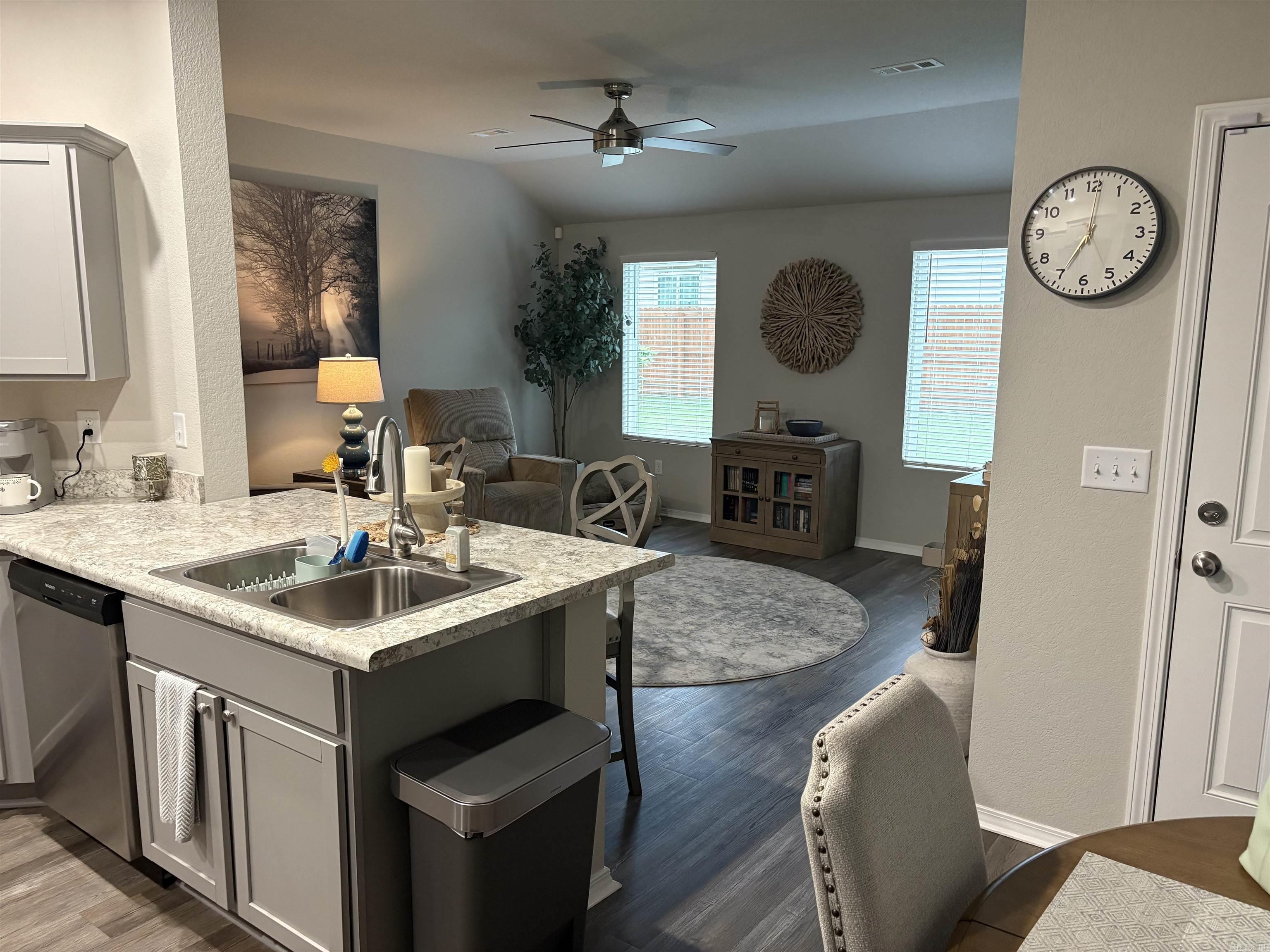 TRAMMEL ESTATES - Residential