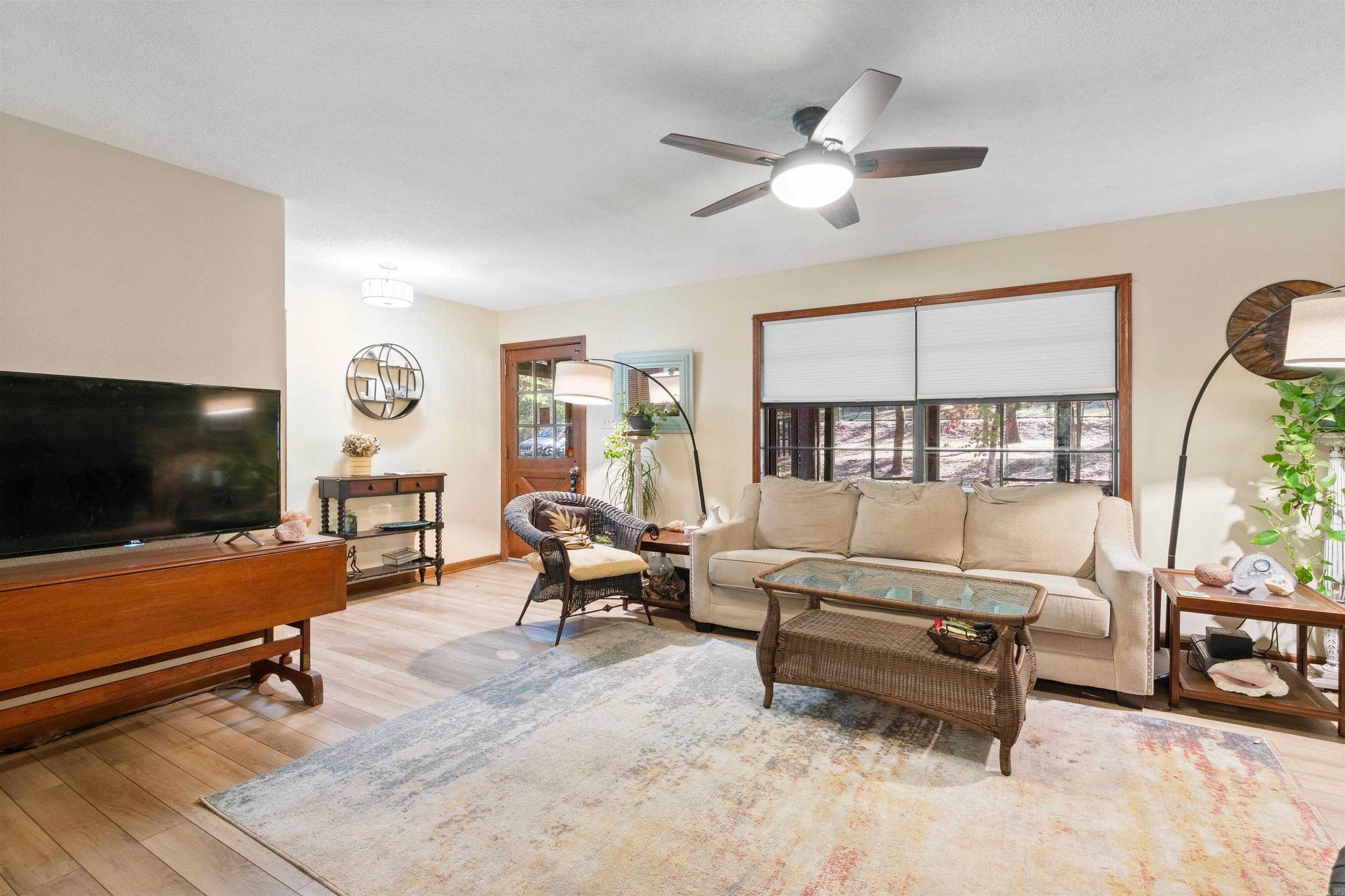 TREASURE HILL - Residential