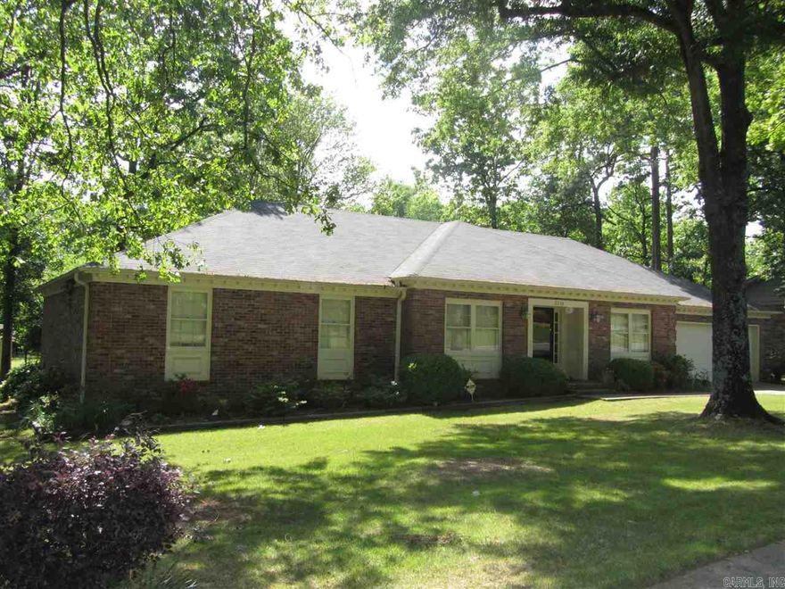 Amazing Carl Boshears built, custom one-level home!!   Formal Areas!!  Wonderful den with brick fireplace, tray ceiling and beautiful hardwood floors!!!   Kitchen has granite counters and lots of storage and room for a free standing island!!  Breakfast Bay window overlooking large back yard!!  Large bedrooms with great closets and custom hardwood floors!!  Huge MBR with hardwood floors and walk-in shower!!  Walk-in closets!!  No disclosure available on this home.