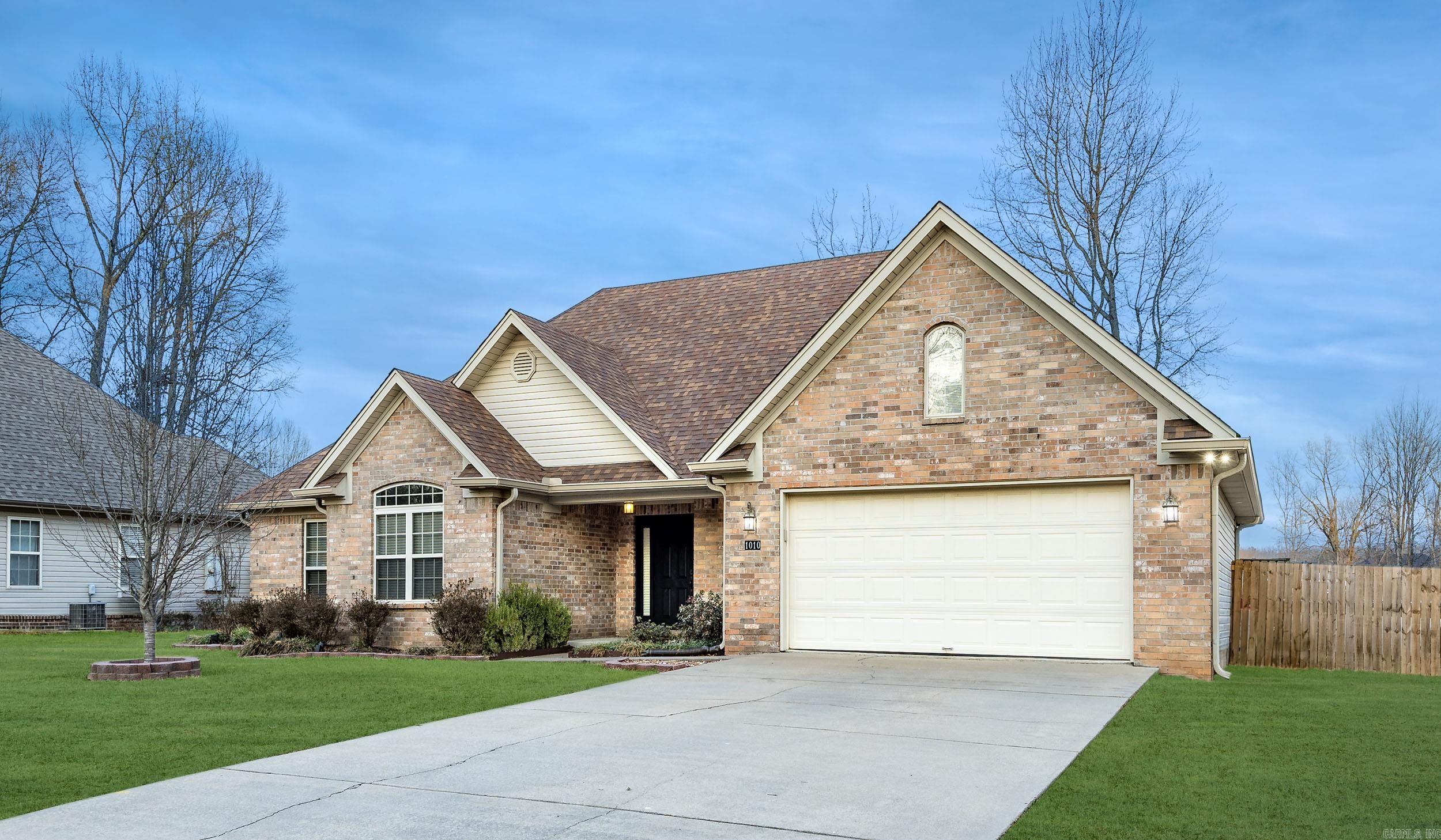 CABOT HIGHLANDS - Residential