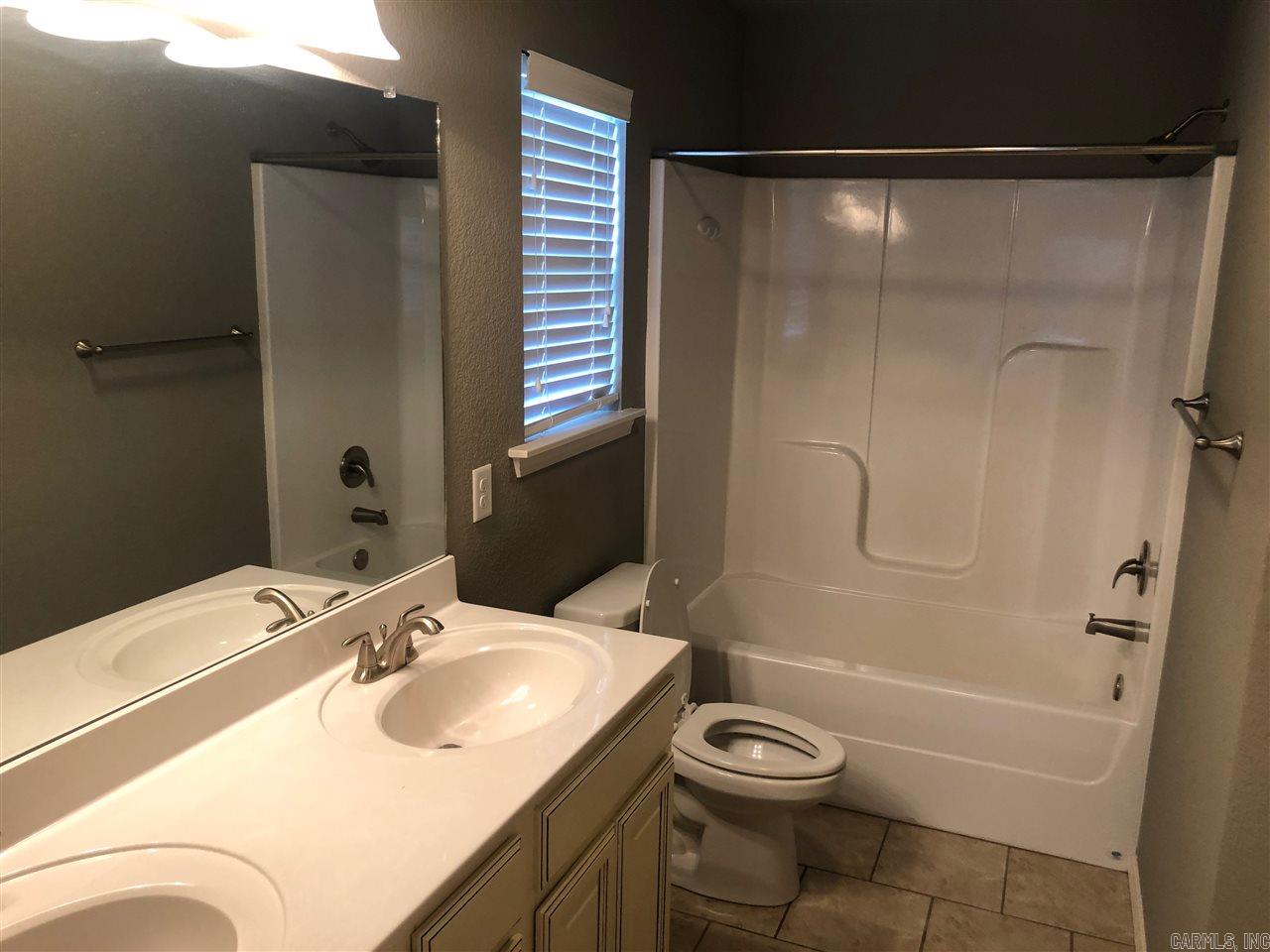 Oak Glenn - Residential Lease