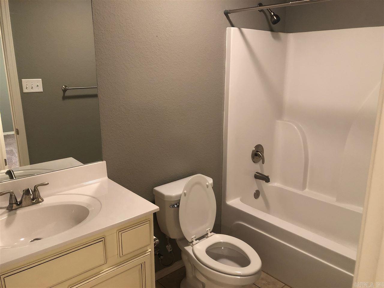 Oak Glenn - Residential Lease