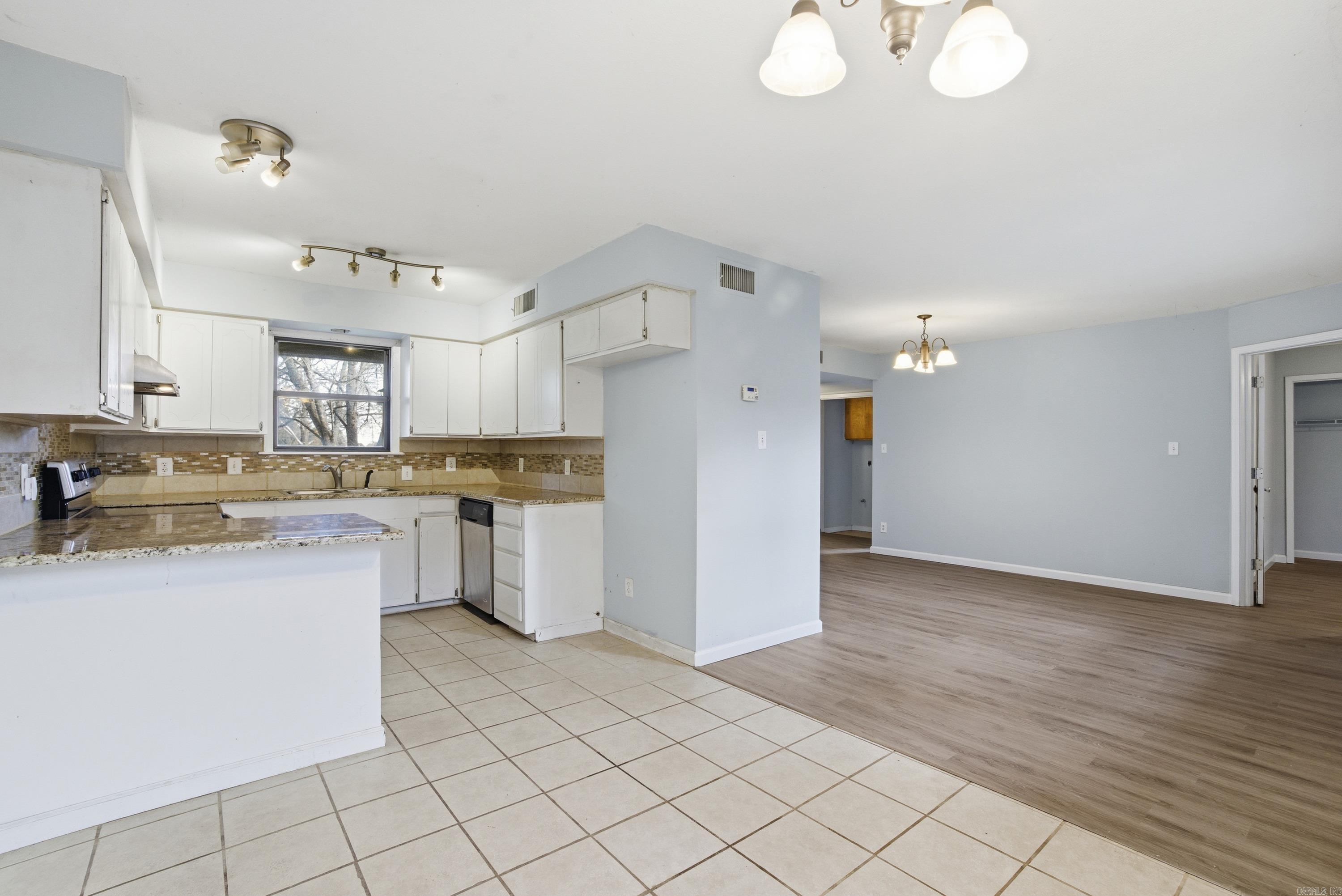 HARDIN VALLEY - Residential