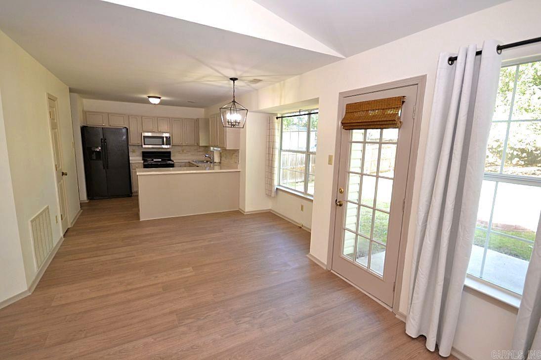 MEADOW RIDGE ADDN - Residential