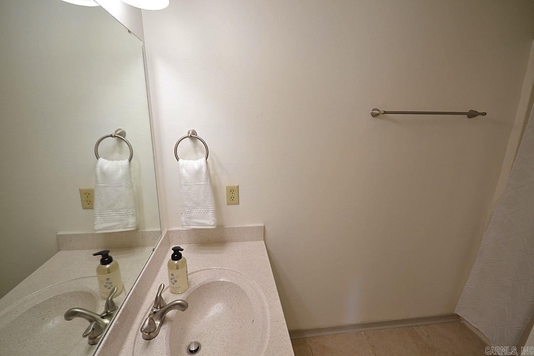 MEADOW RIDGE ADDN - Residential