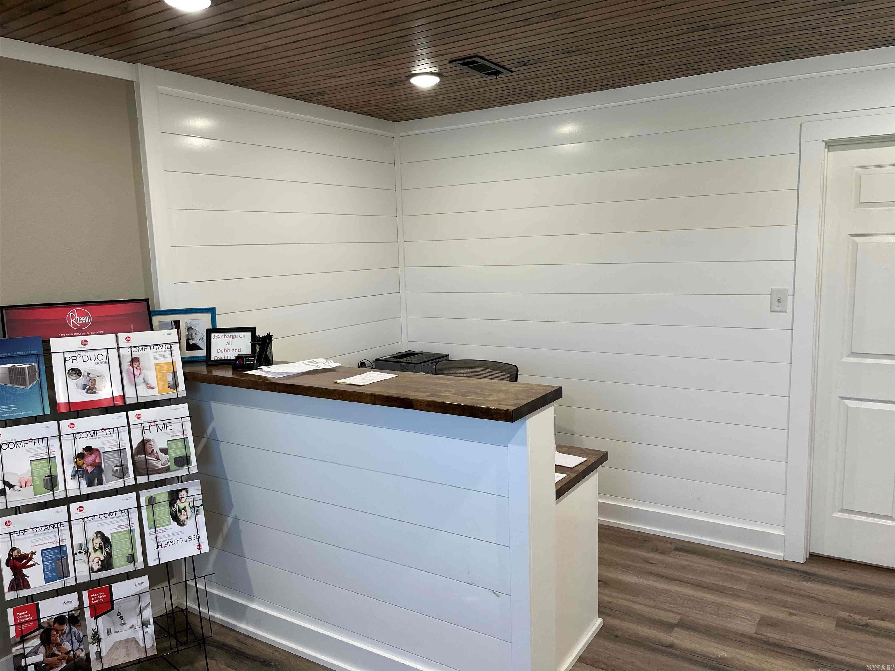 Metes & Bounds - Commercial Sale