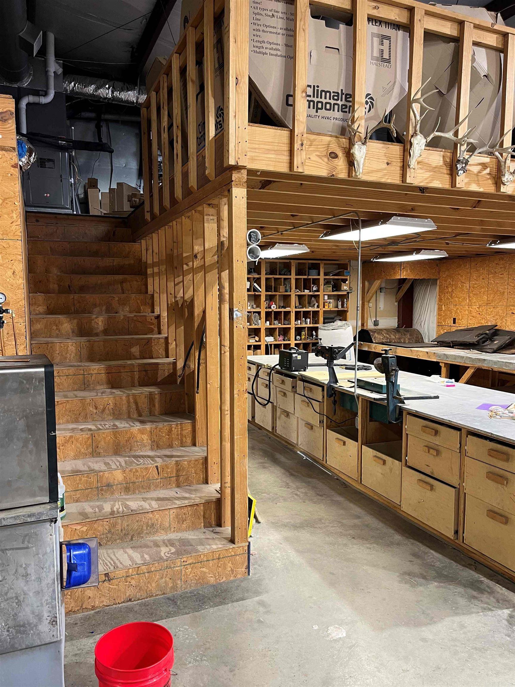 Metes & Bounds - Commercial Sale