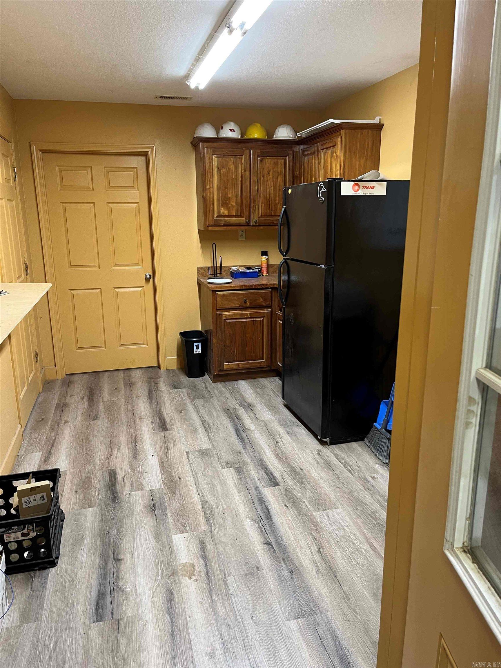 Metes & Bounds - Commercial Sale