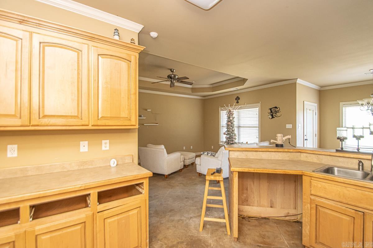 J W ESTATES - Residential