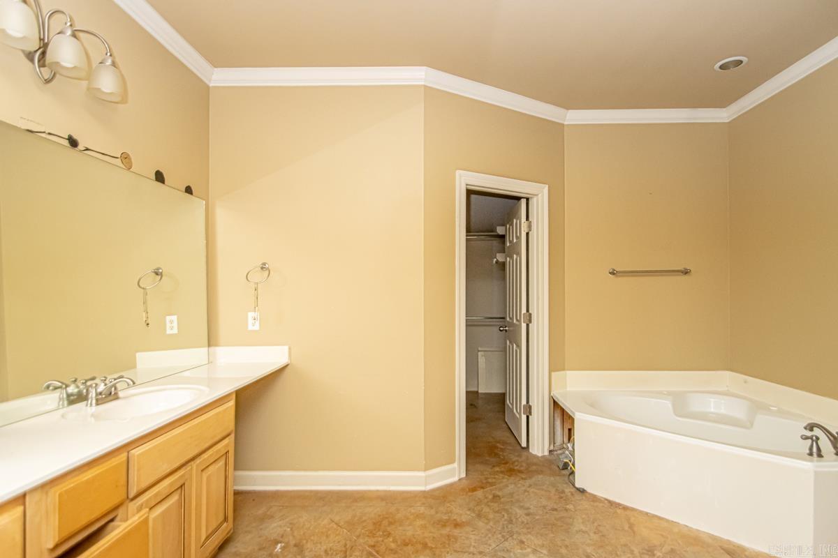 J W ESTATES - Residential