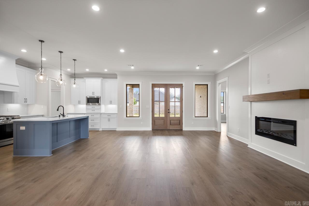 COUNTRY CLUB OF AR-QUARTERS ADDN - Residential