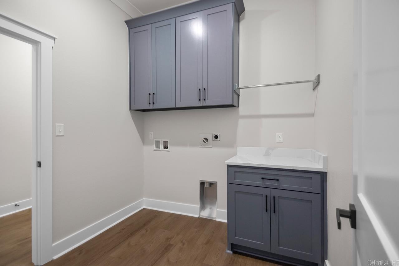 COUNTRY CLUB OF AR-QUARTERS ADDN - Residential