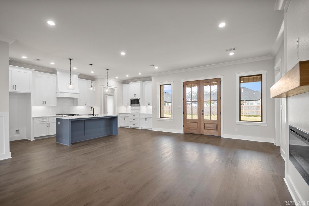 COUNTRY CLUB OF AR-QUARTERS ADDN - Residential