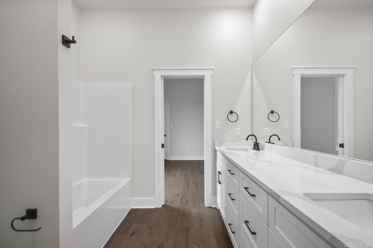 COUNTRY CLUB OF AR-QUARTERS ADDN - Residential