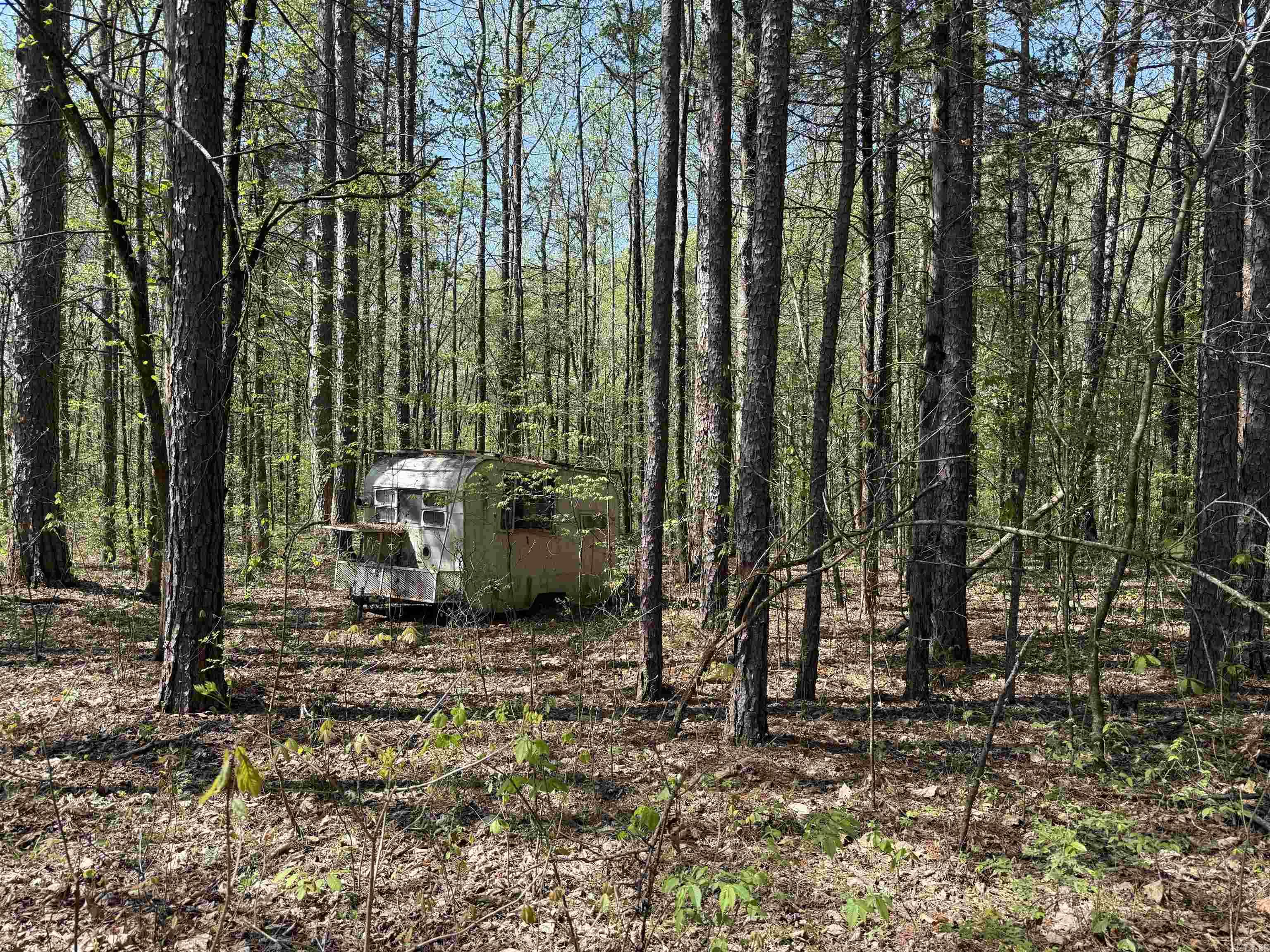 Metes & Bounds - Land