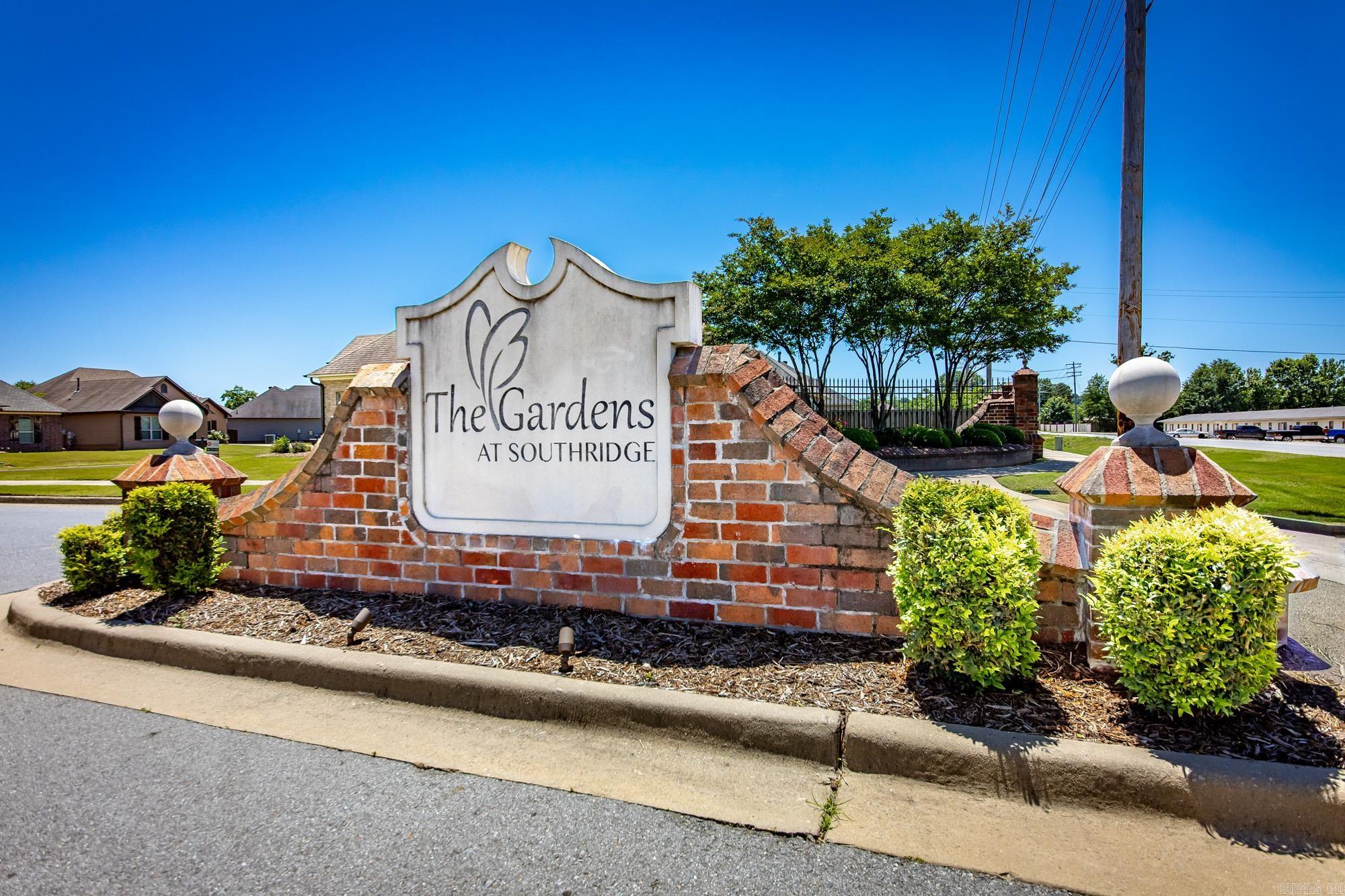 GARDENS AT SOUTHRIDGE ADDITION - Residential