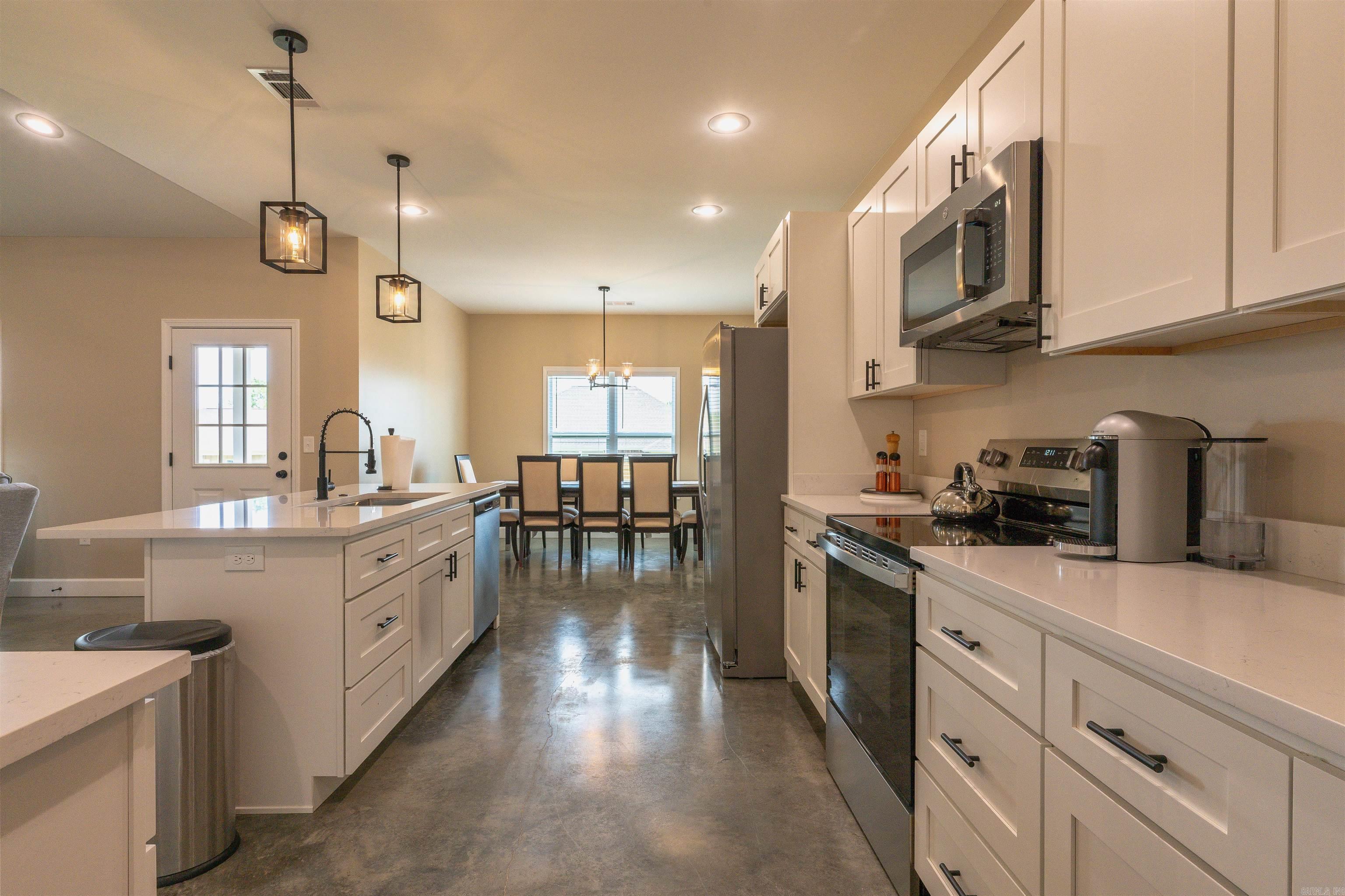 BUFFALO CREEK ESTATES - Residential