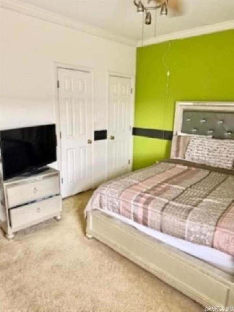 HEARTWOOD PLACE - Residential