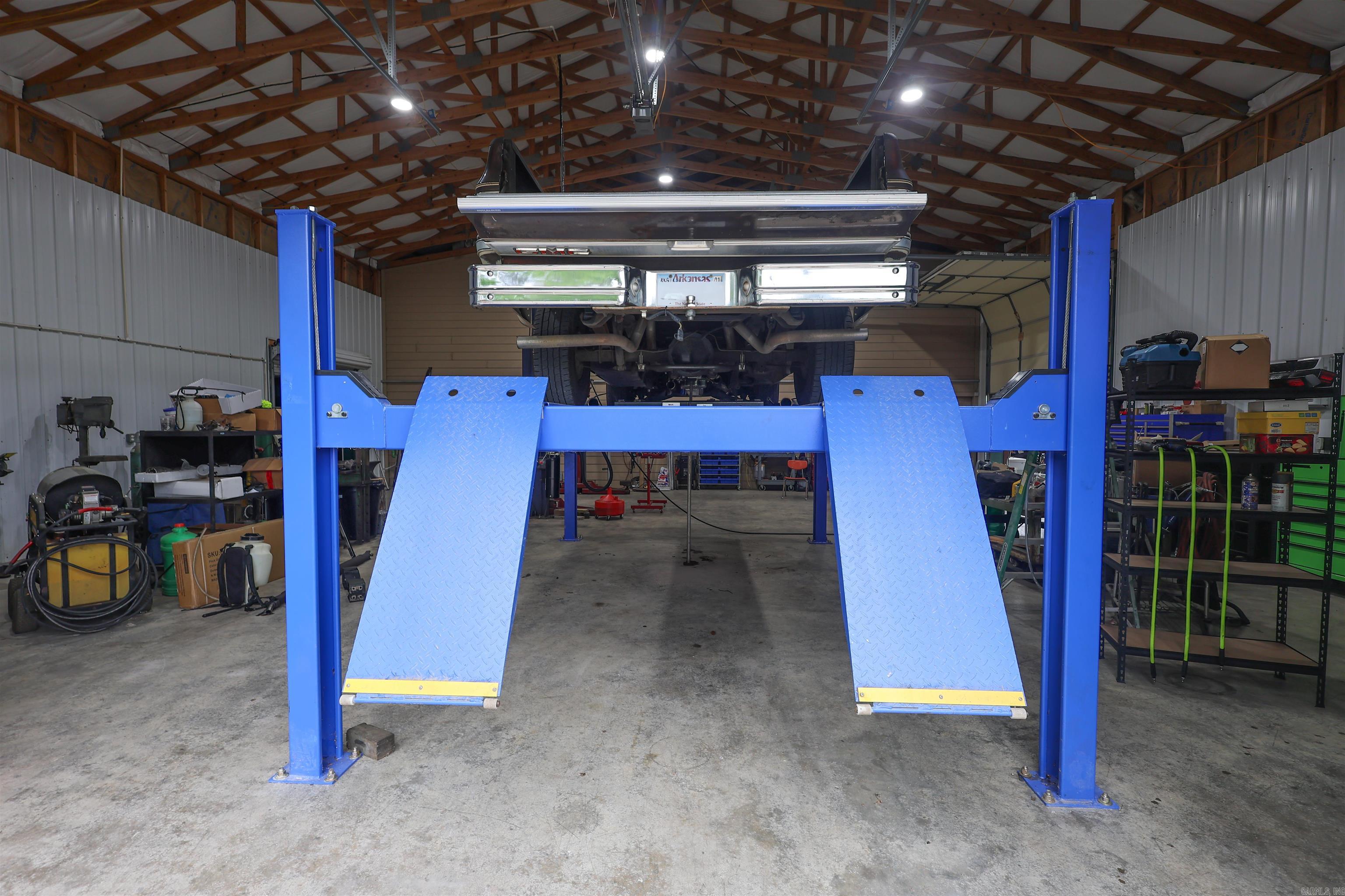 Metes & Bounds - Residential