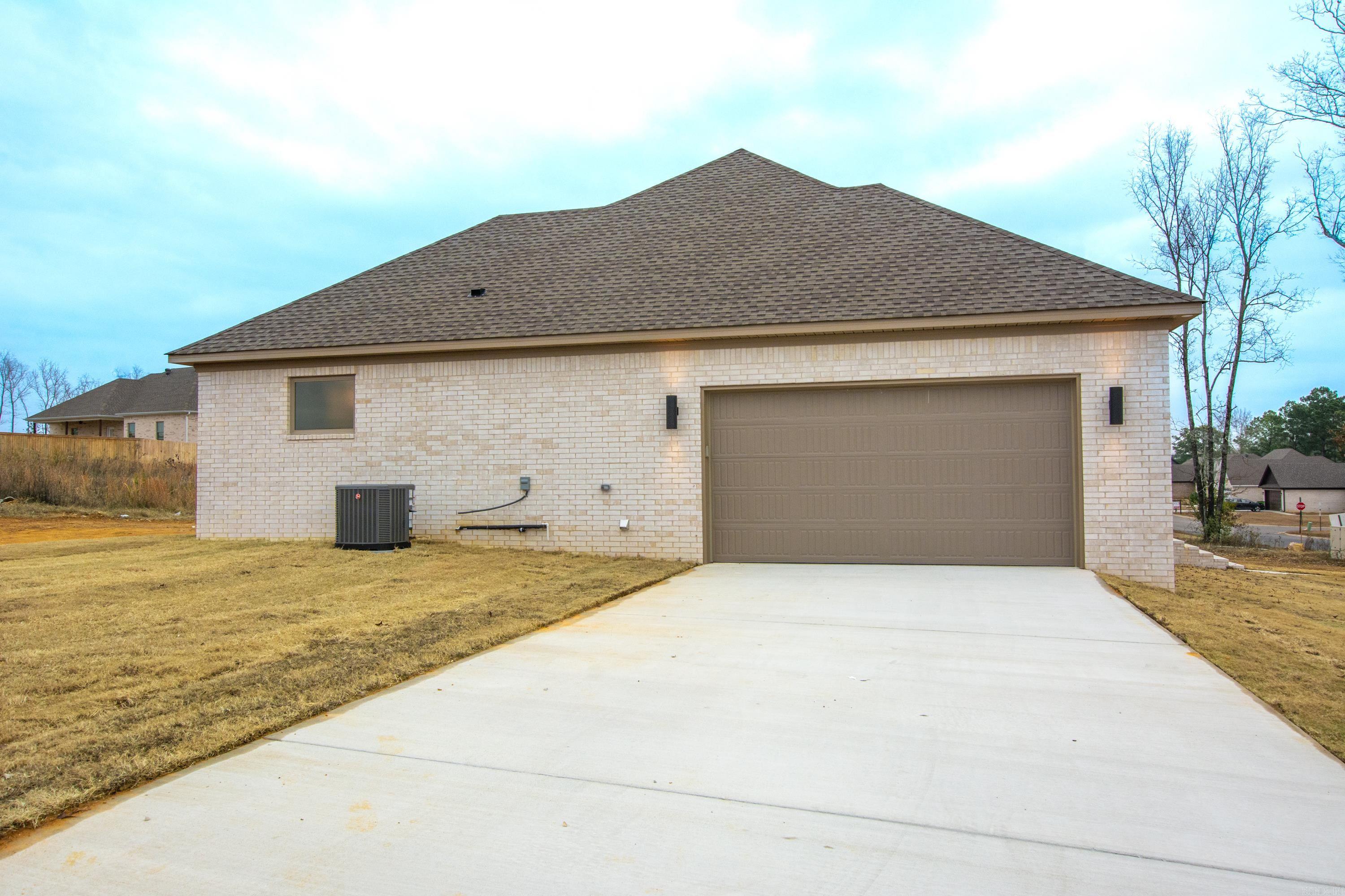 HIDDEN VALLEY ESTATES - Residential