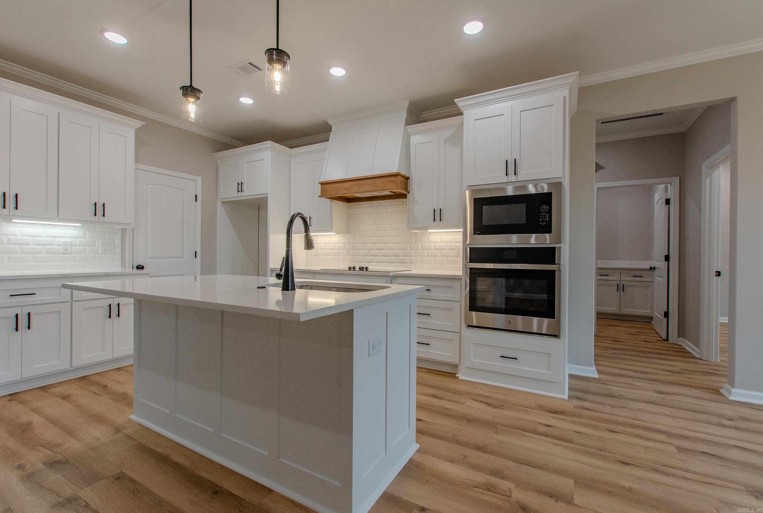 HIDDEN VALLEY ESTATES - Residential