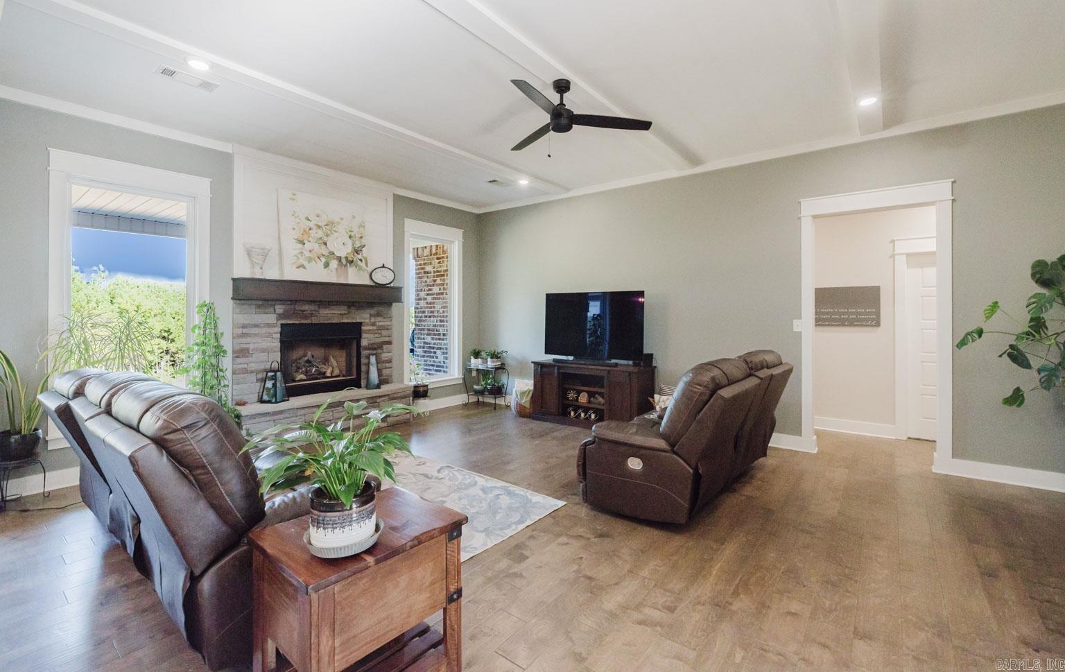 HERITAGE VILLAGE - Residential