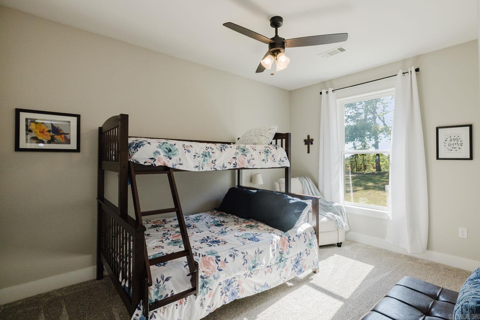 HERITAGE VILLAGE - Residential