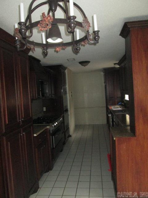 Smoking Oaks - Residential