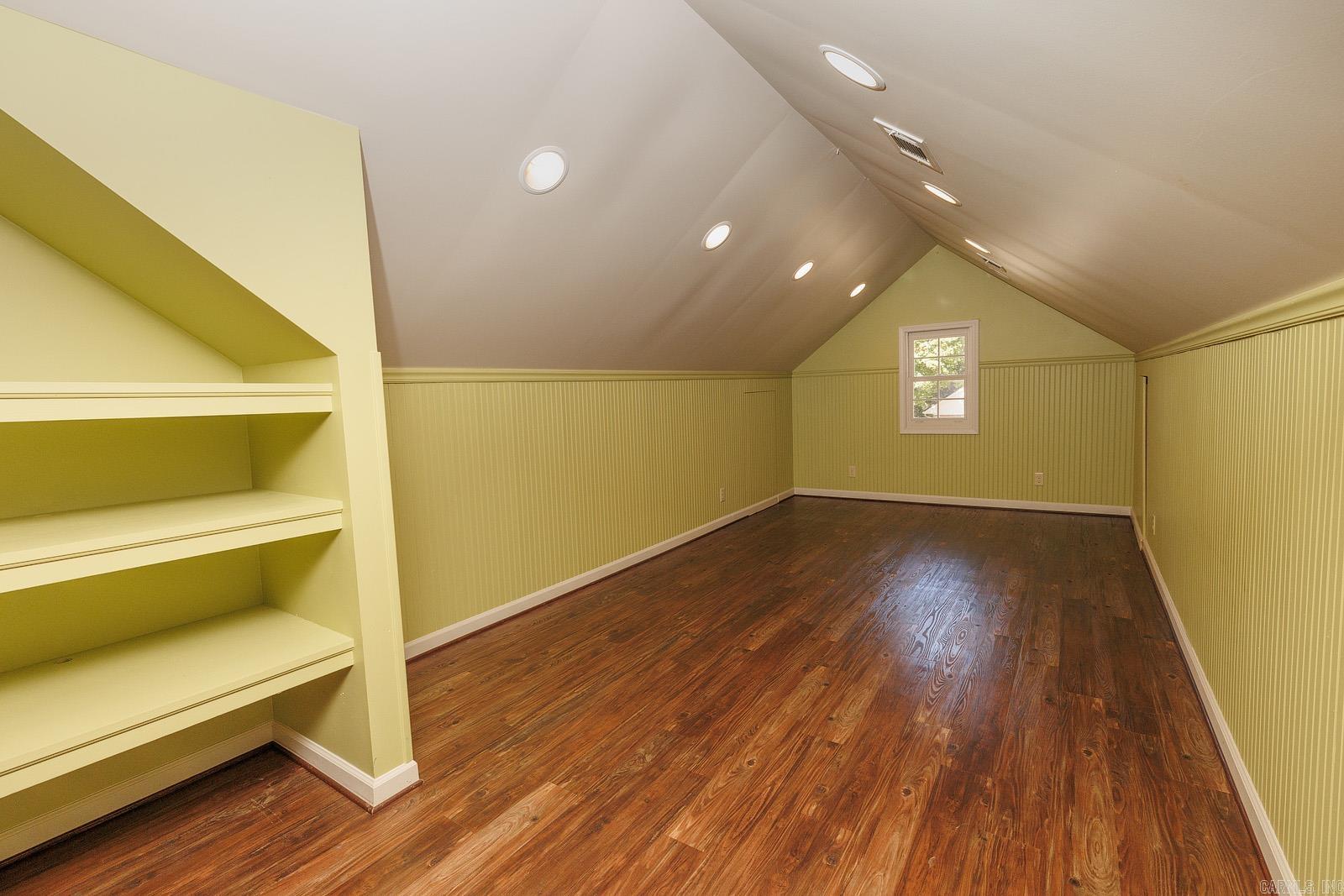 BIG PINE - Residential