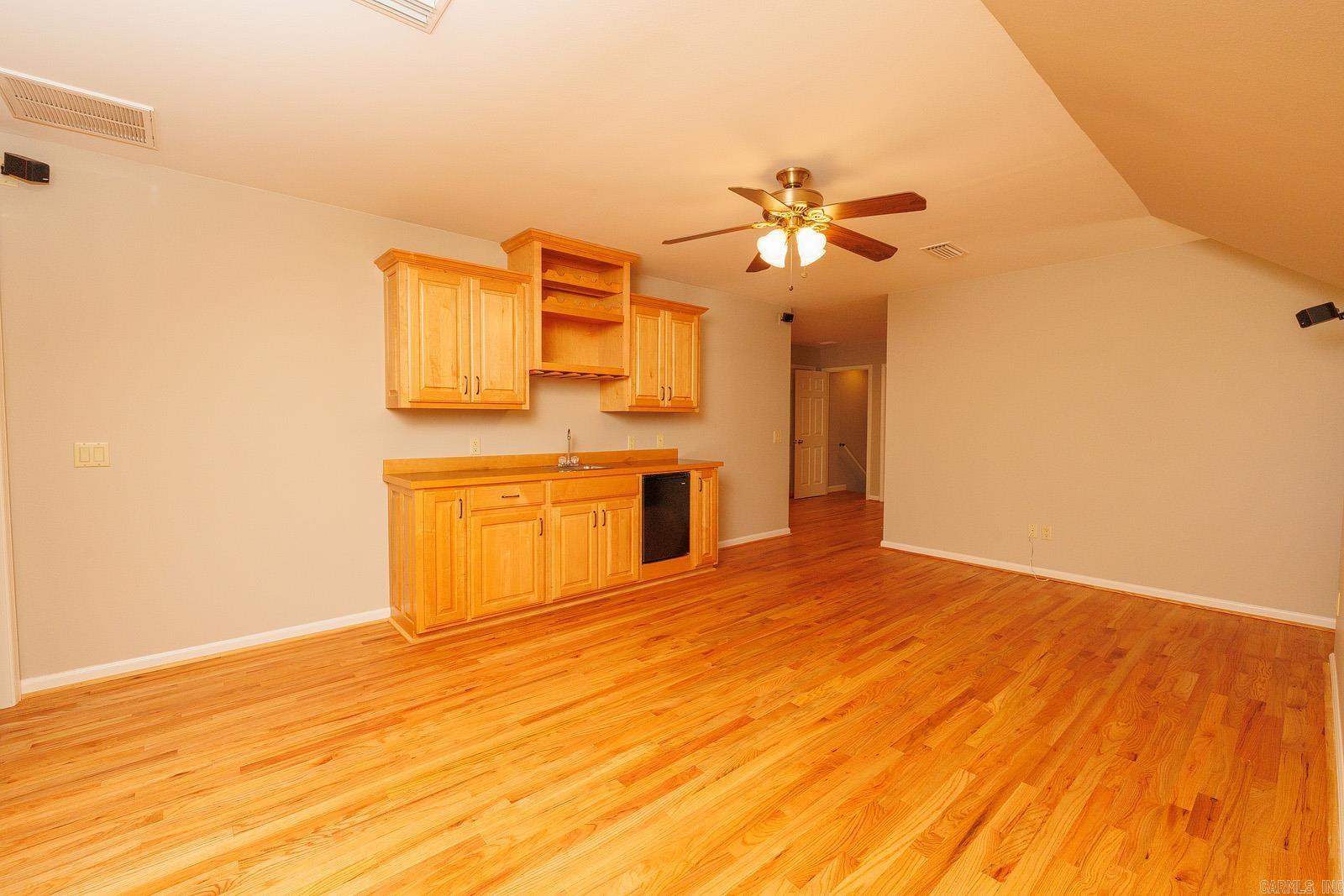 BIG PINE - Residential