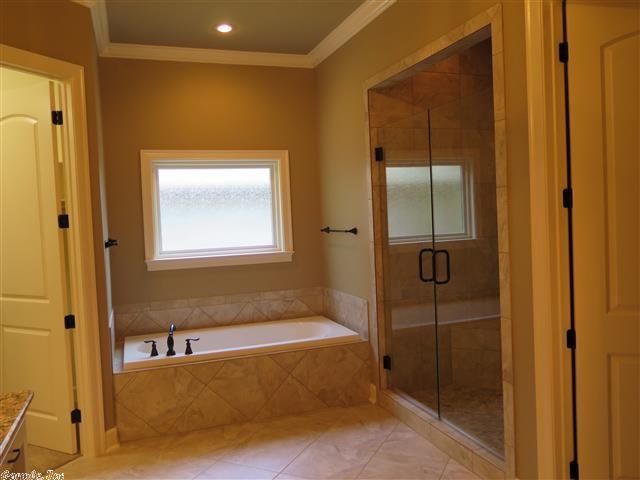 WOODLANDS EDGE - Residential