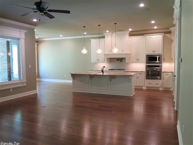 WOODLANDS EDGE - Residential