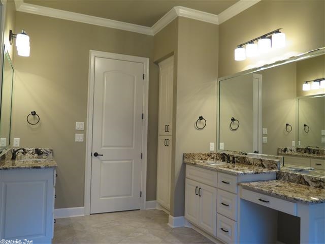 WOODLANDS EDGE - Residential