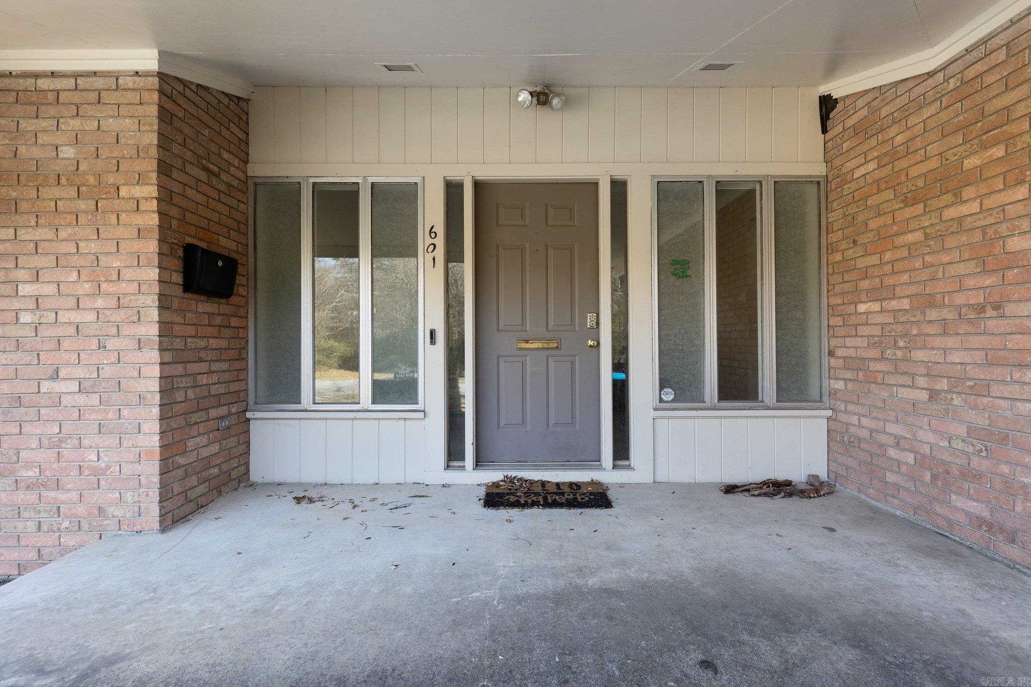 HALL PLAZA - Residential