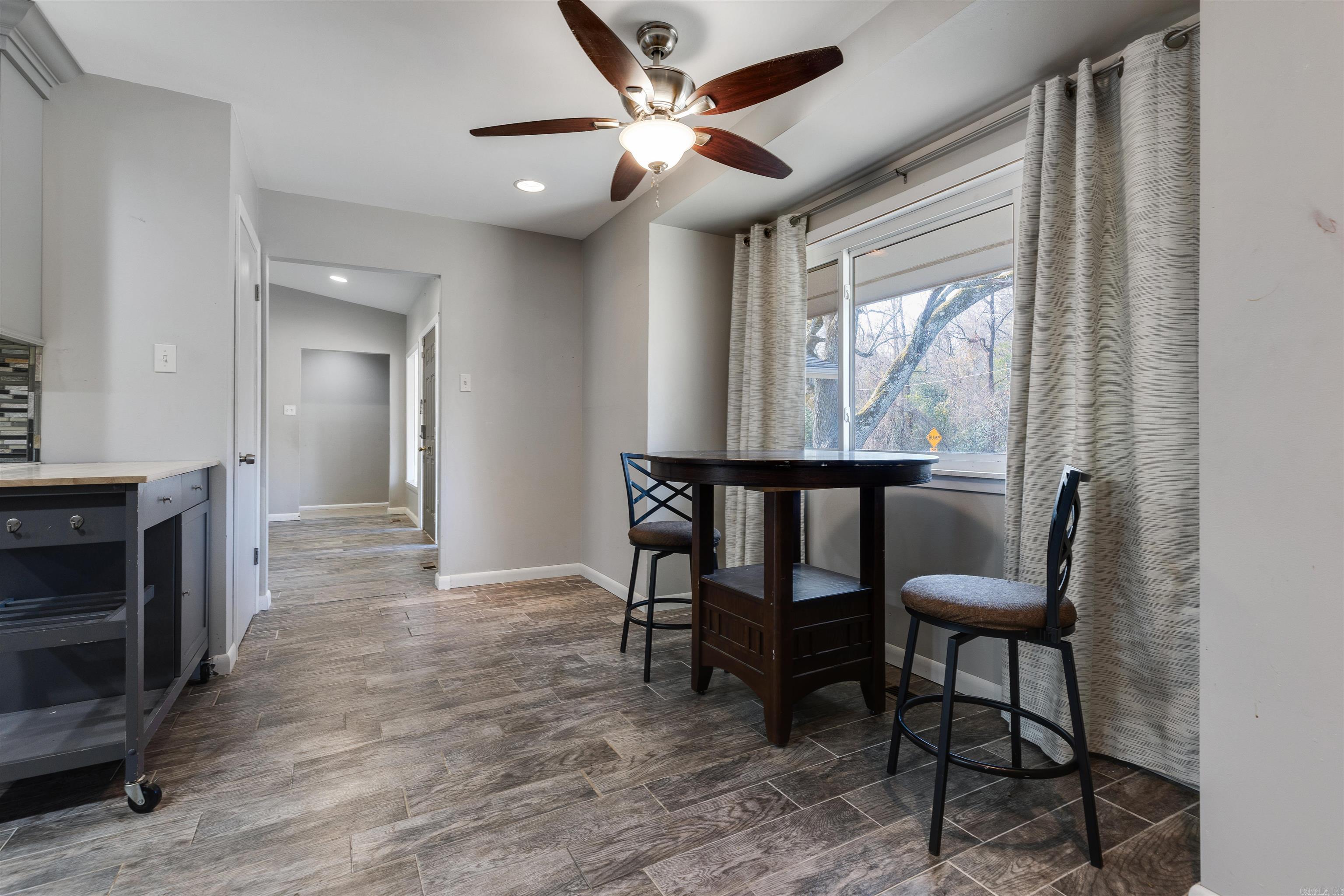 HALL PLAZA - Residential