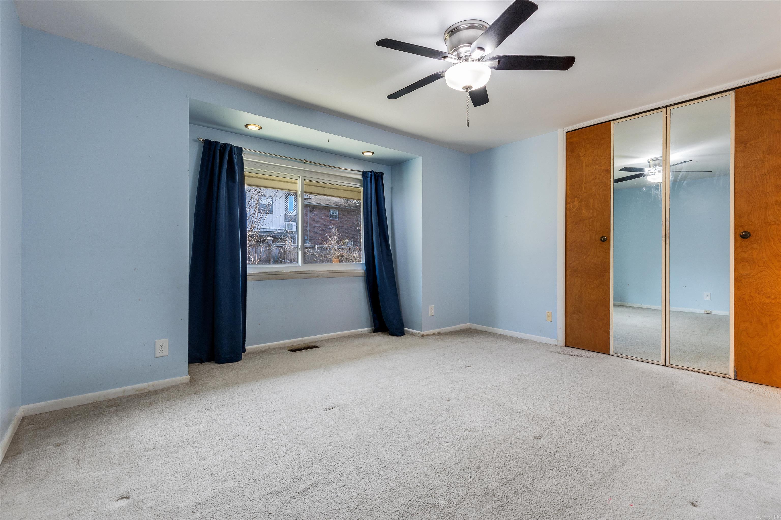 HALL PLAZA - Residential