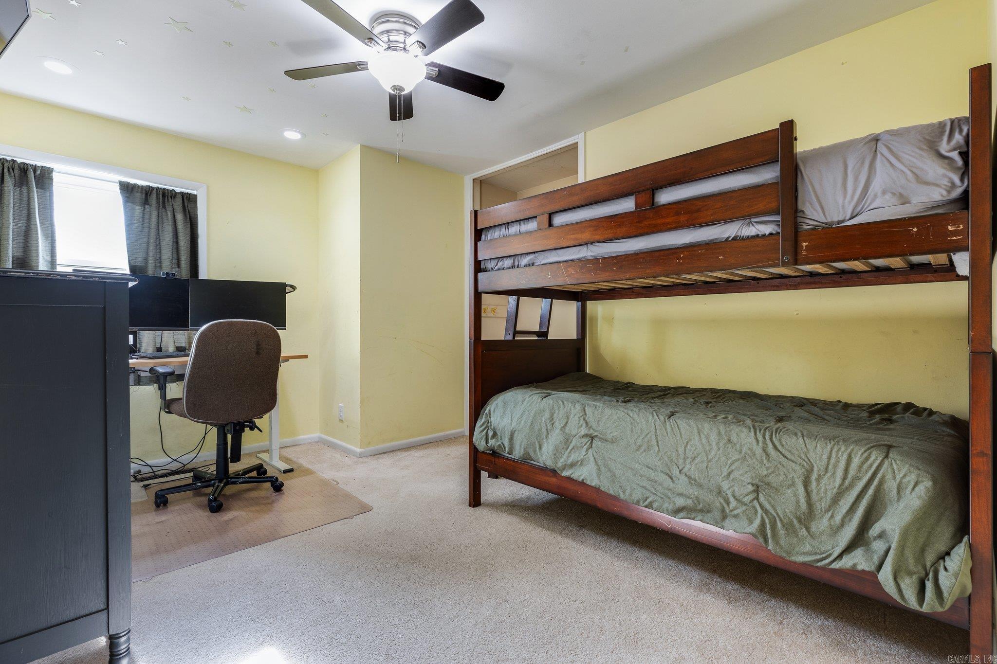 HALL PLAZA - Residential