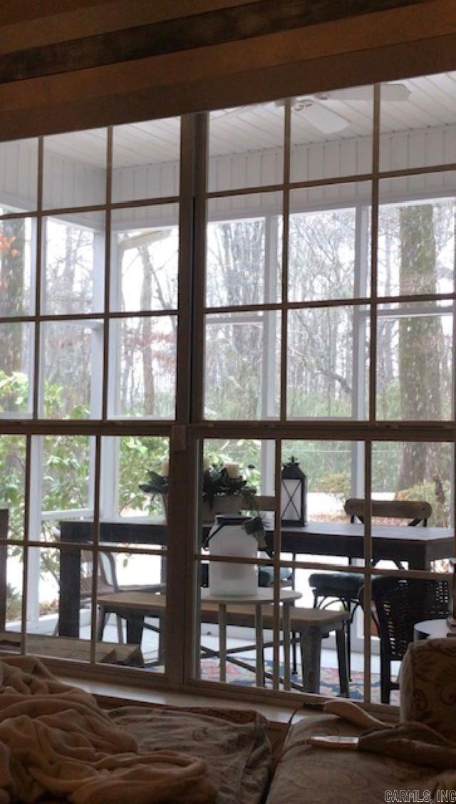 VIVIAN MANOR - Residential