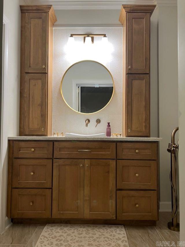 VIVIAN MANOR - Residential