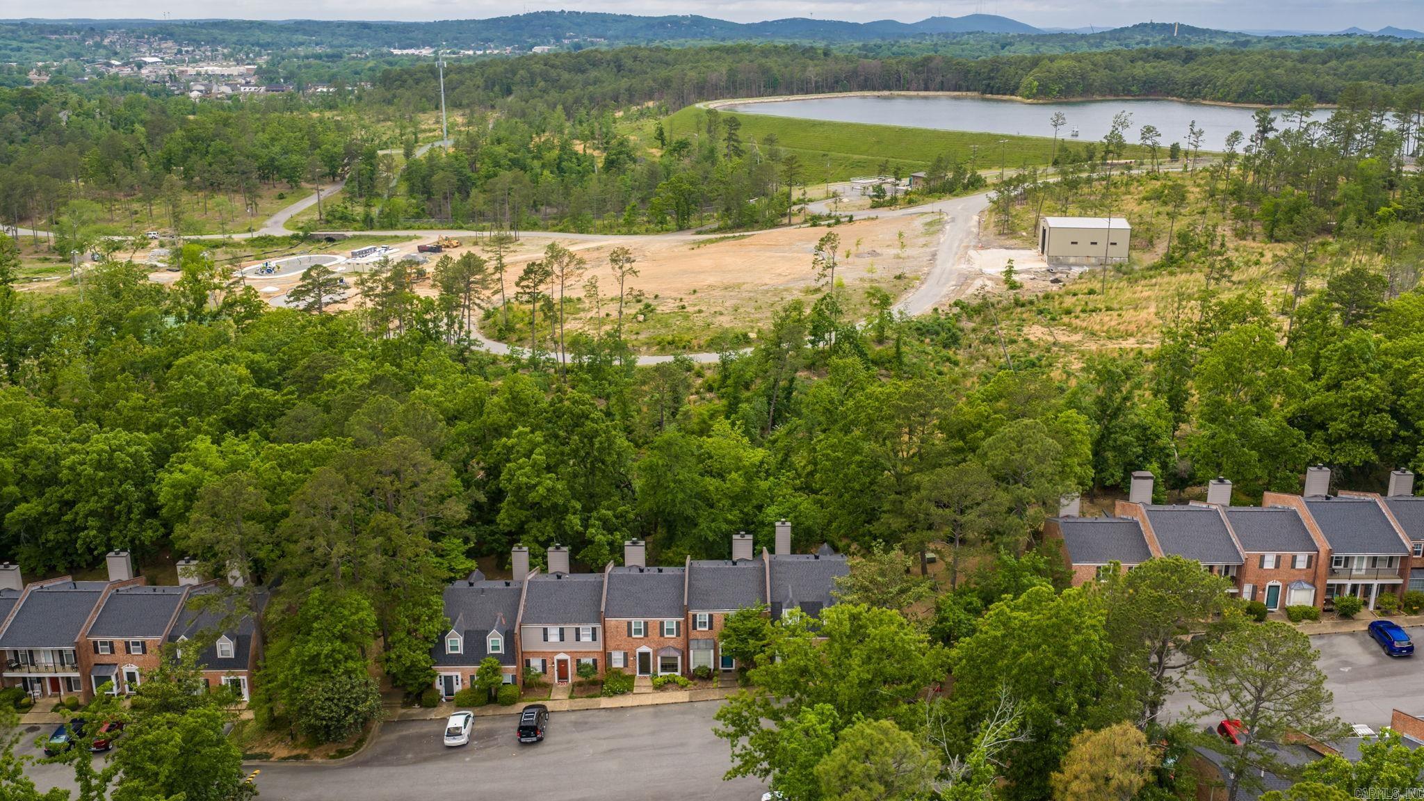 ANDOVER SQUARE - Residential