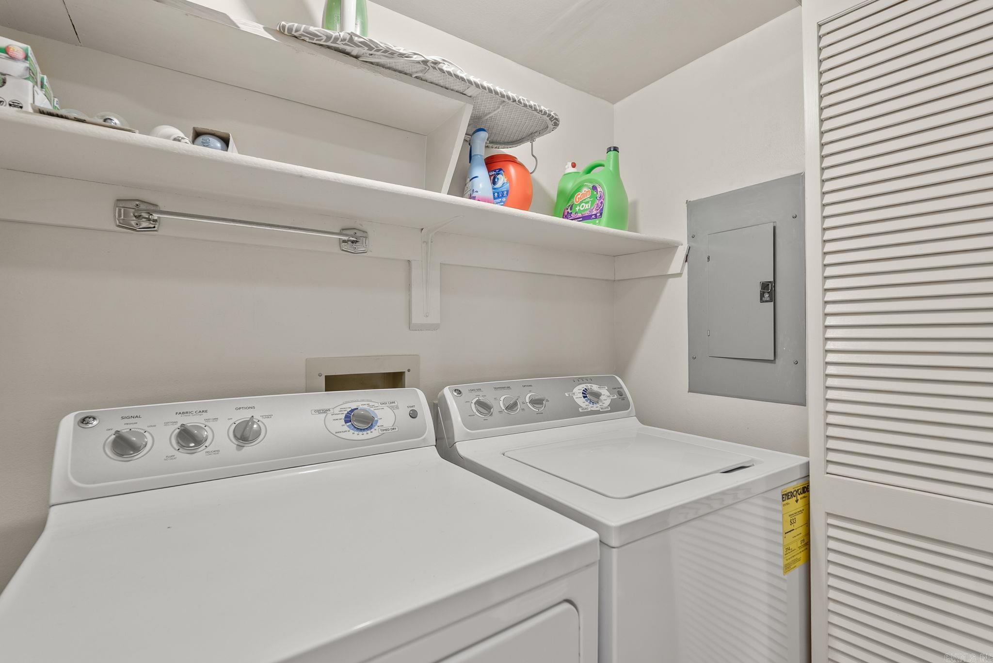 ANDOVER SQUARE - Residential