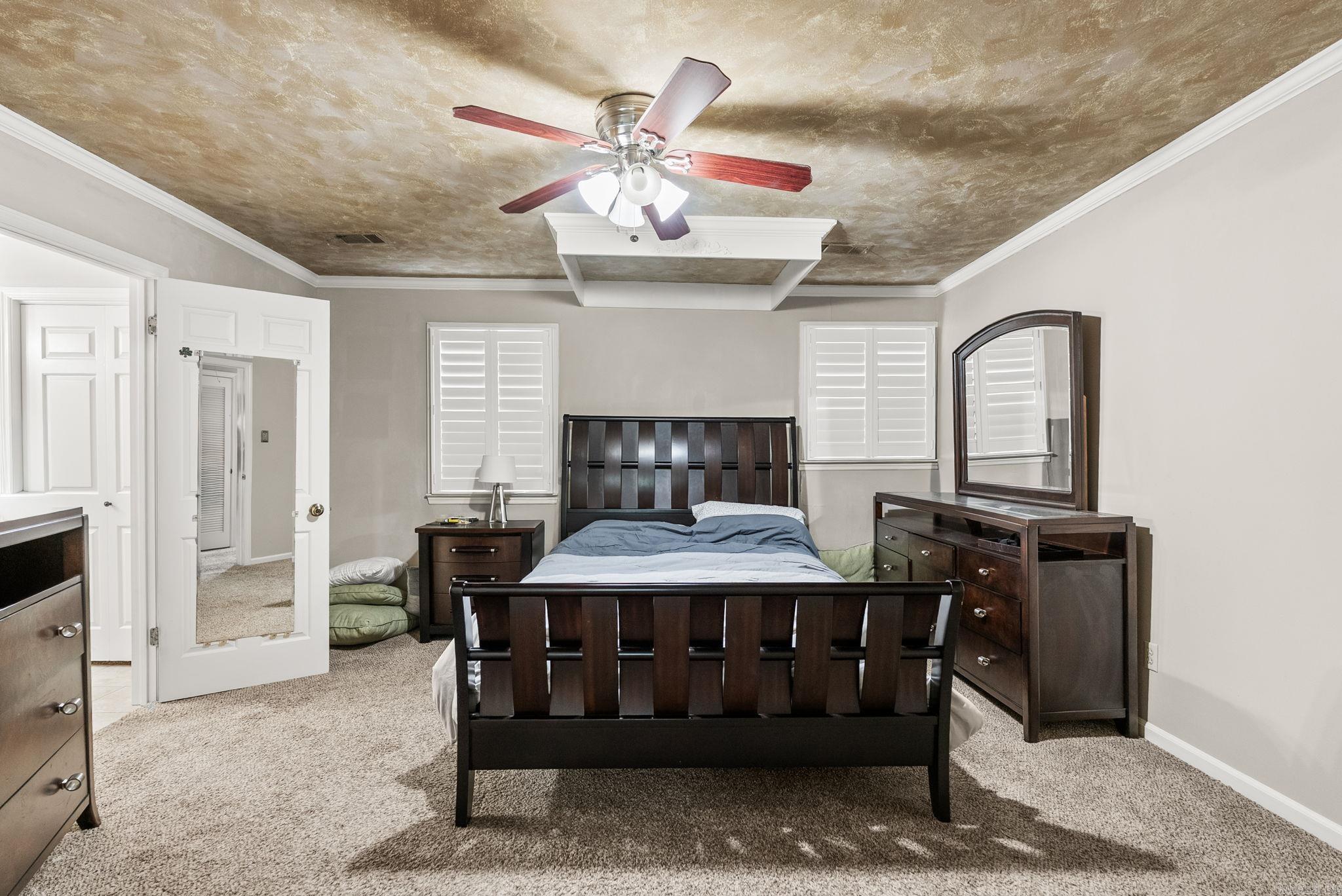 ANDOVER SQUARE - Residential