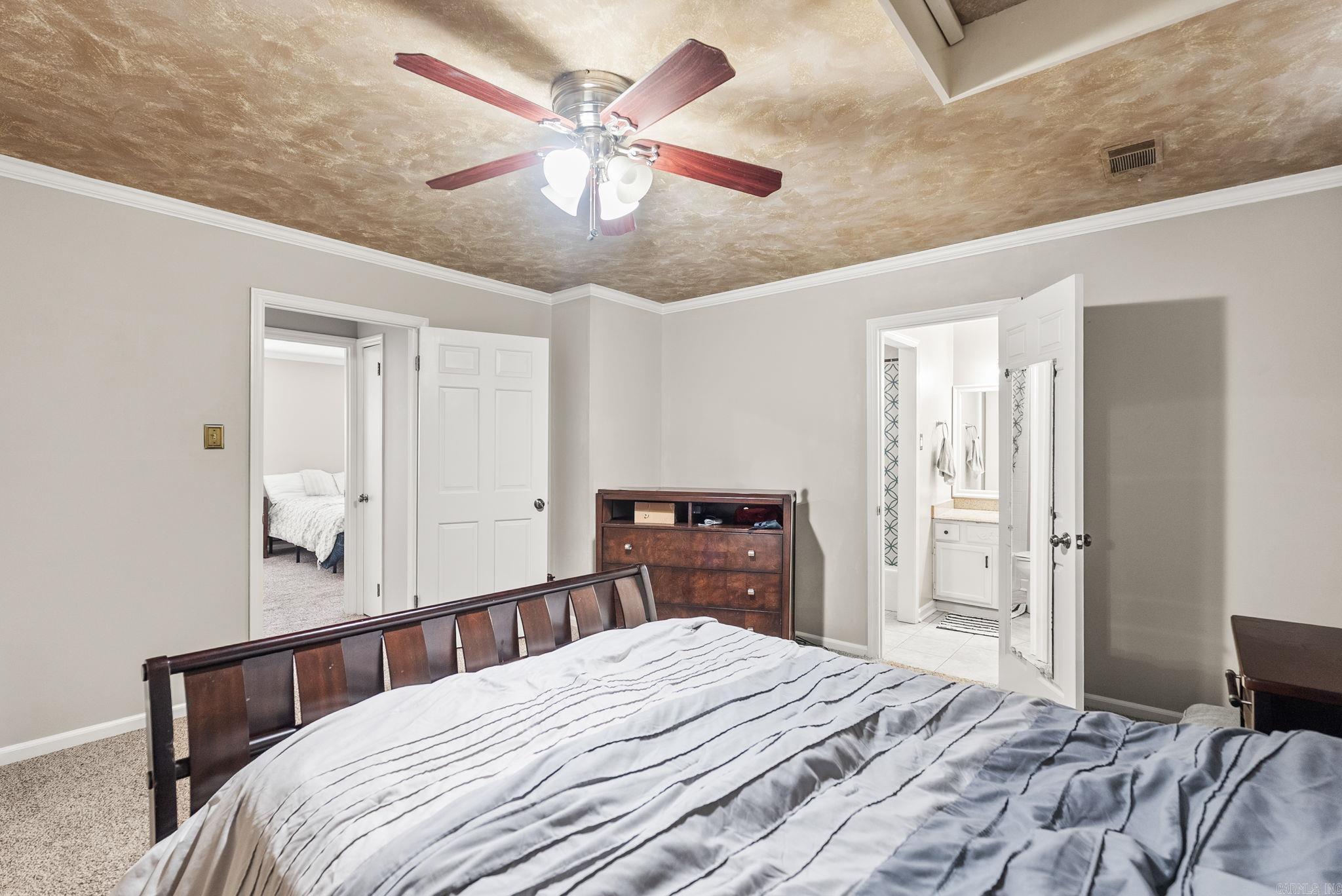 ANDOVER SQUARE - Residential