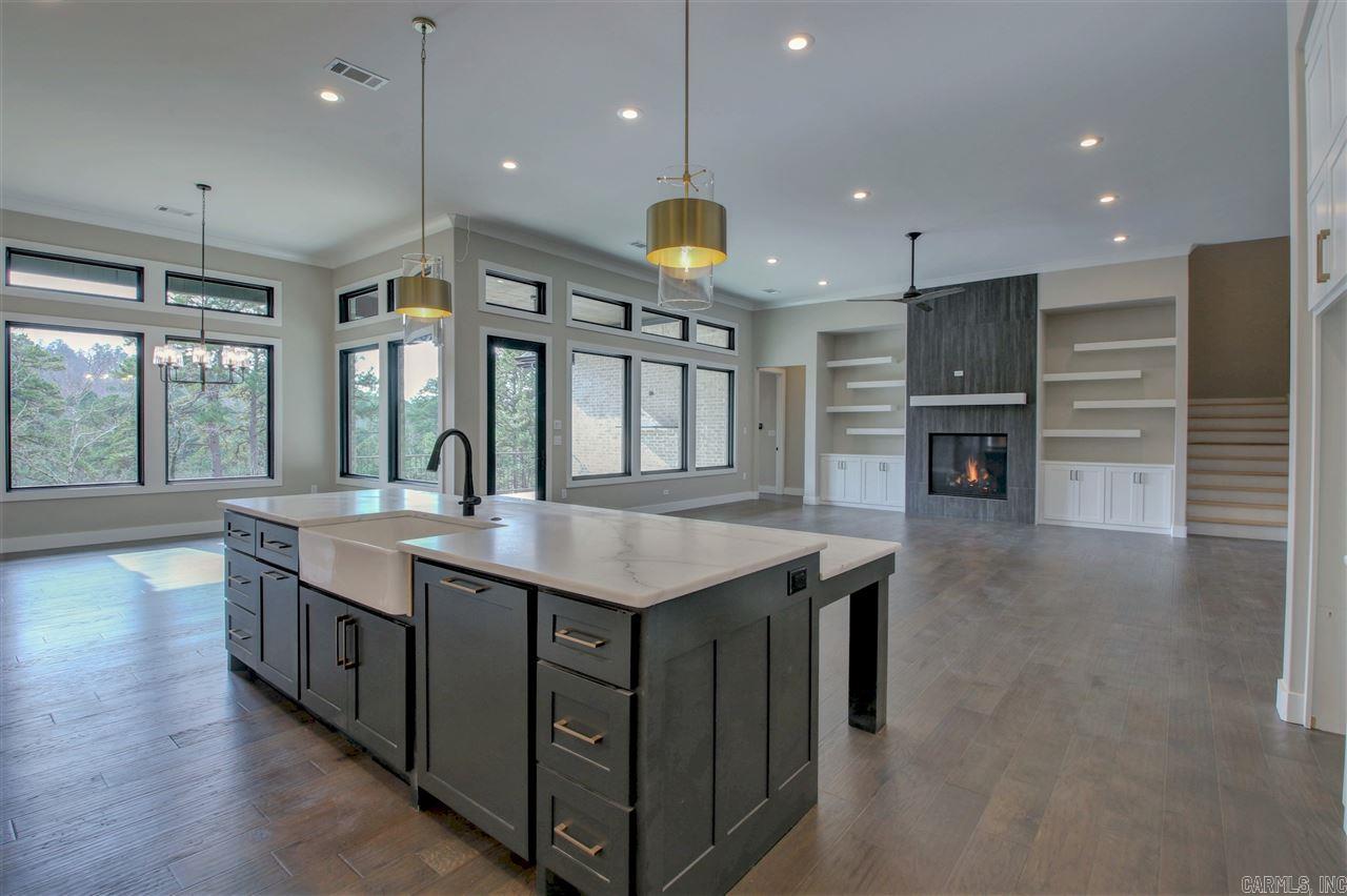CHENAL VALLEY "FALSTONE COURT" - Residential