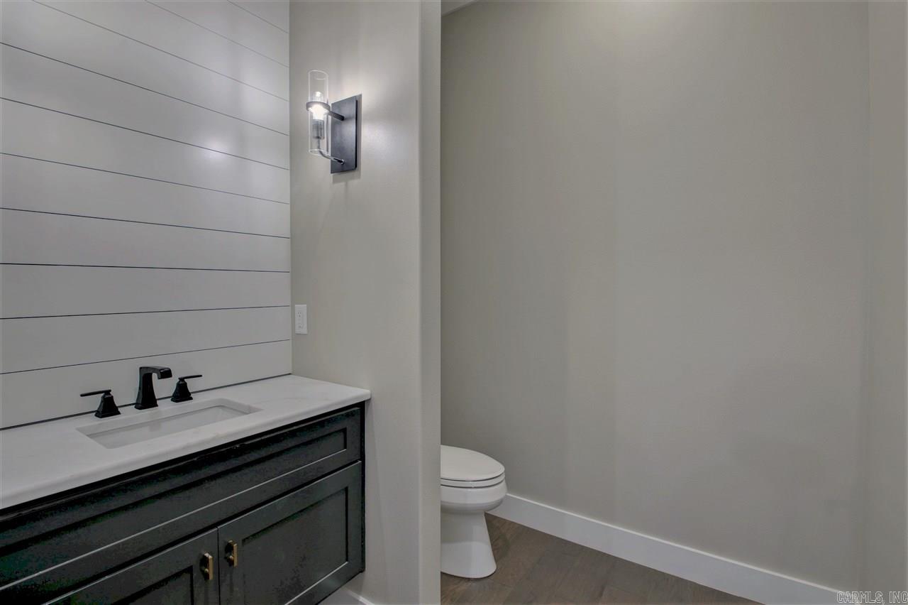 CHENAL VALLEY "FALSTONE COURT" - Residential